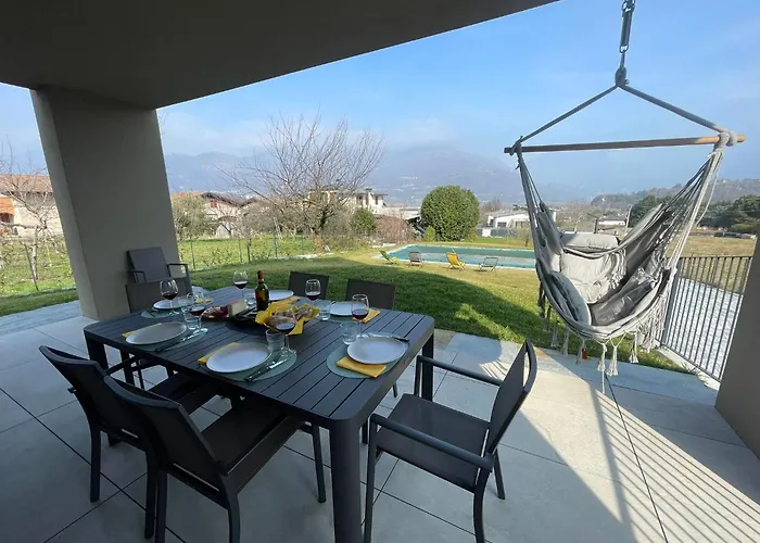 Tarca - Colico, Villa