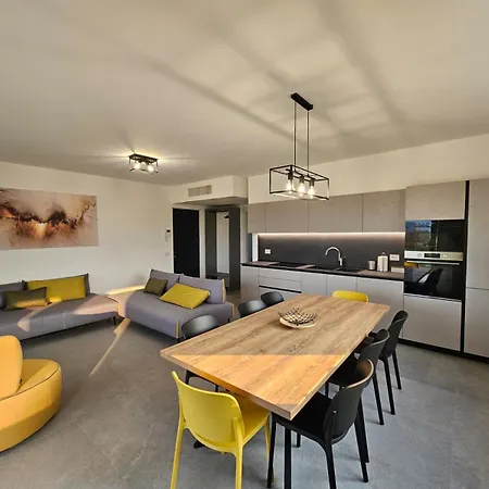 Tarca - Colico, * Colico